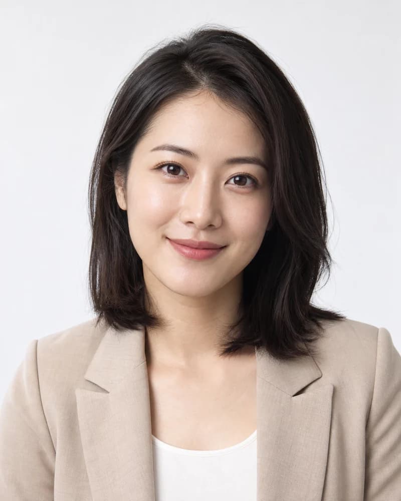 LinkedIn & resume: professional portrait style example
